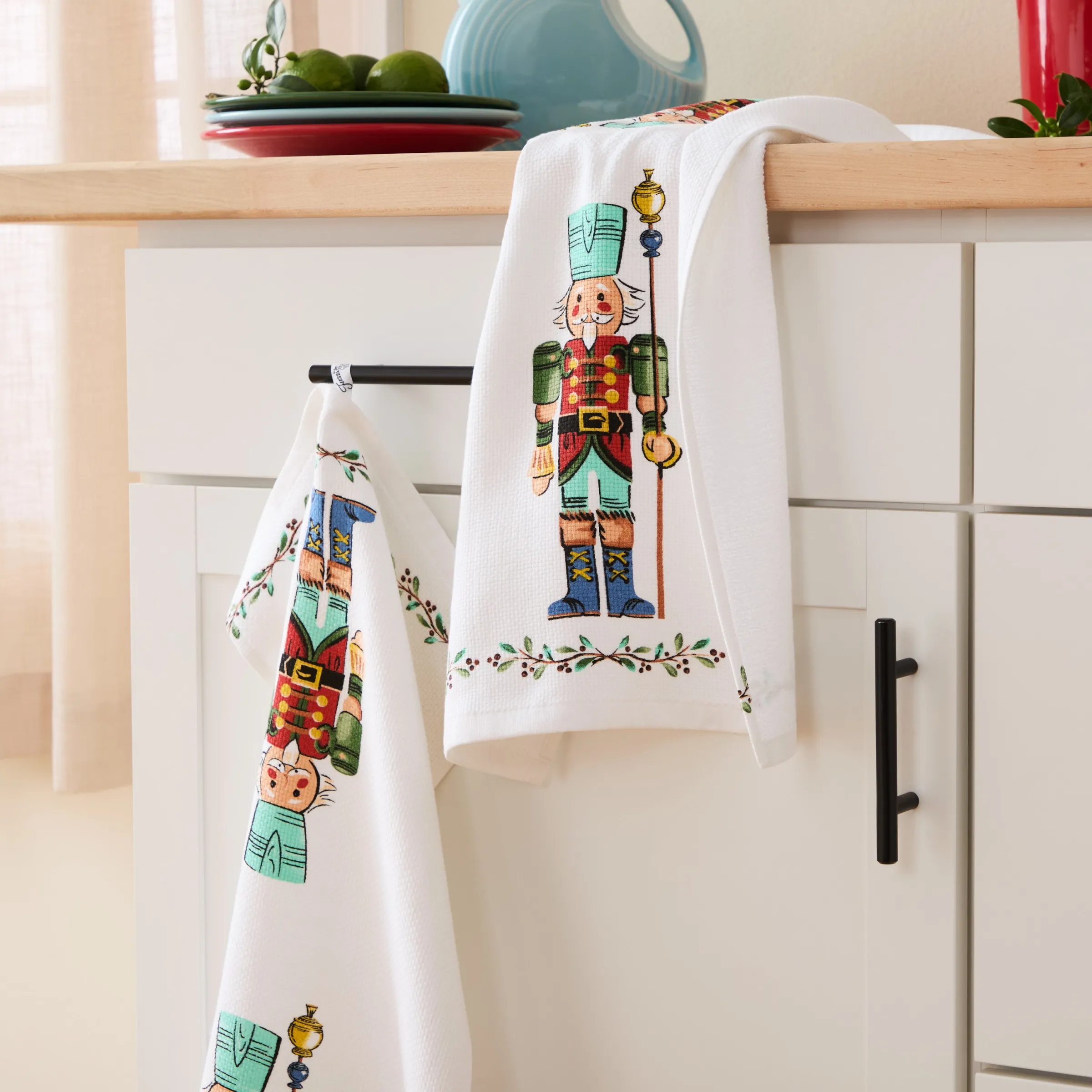 Nutcracker The Guardian Holiday Holly Sprig Kitchen Towel Set|Fiesta Factory Direct